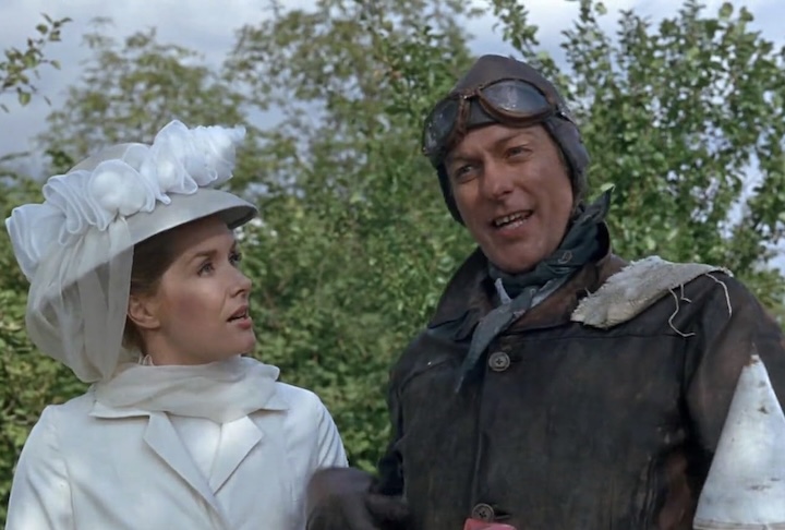 Na aventura musical O Calhambeque Mágico, de 1968, Van Dyke fez sucesso interpretando o inventor Caractacus Potts. 