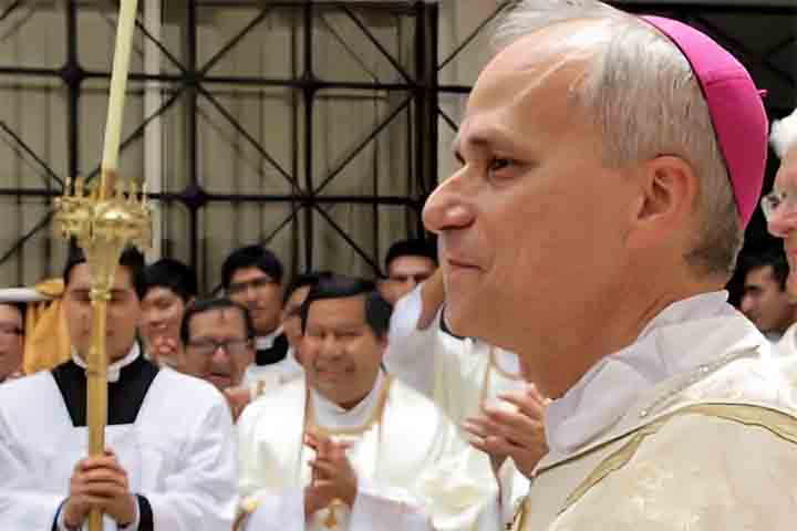 Não seria apropriado usar o título de corredentora. Esse título pode criar confusão e desequilíbrio na harmonia das verdades da fé cristã', dizia o texto.