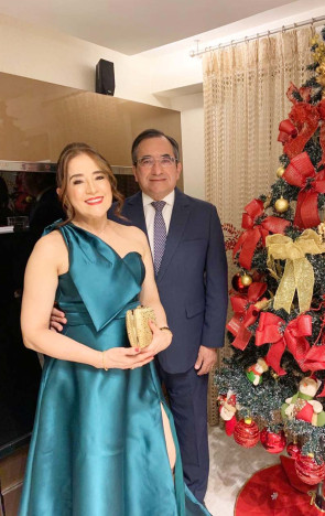 Copacabana para F&aacute;tima e Jardson Cruz, a bordo do MSC Seaview, saudando 26 e festejando natal&iacute;cio dele logo no primeiro(Foto: acervo pessoal)