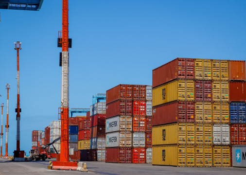 ￼EXPORTAÇÕES deram salto em 2025, mas efeitos do tarifaço persistem