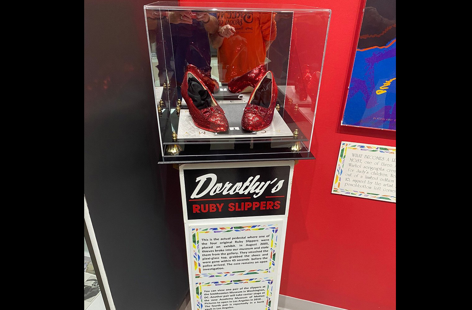 Casa de Judy Garland (Grand Rapids, Estados Unidos): Museu dedicado à estrela de “O Mágico de Oz”. Exibe objetos da infância, figurinos e um dos pares originais dos sapatinhos de rubi.