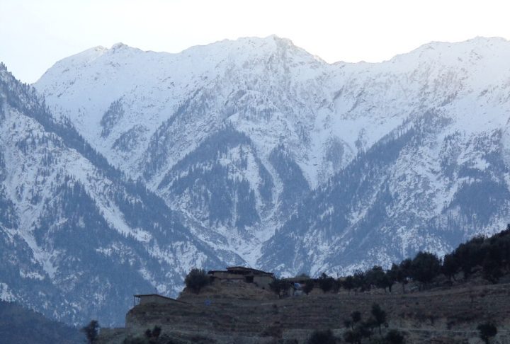 Kohistan é uma região montanhosa localizada no norte do Paquistão, conhecida por sua paisagem dramática.