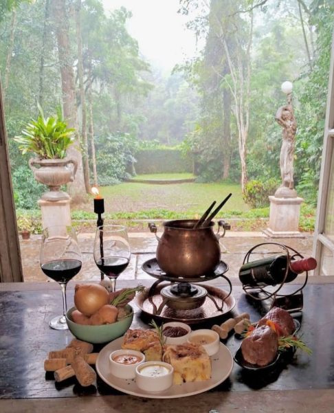 É emocionante ver famílias que voltam geração após geração, gente que diz: 'Venho aqui desde criança', contou Anna Paola. 