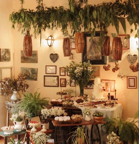 O local também ficou conhecido por ser palco de inúmeros casamentos, aniversários e batizados que atravessam gerações de famílias cariocas.