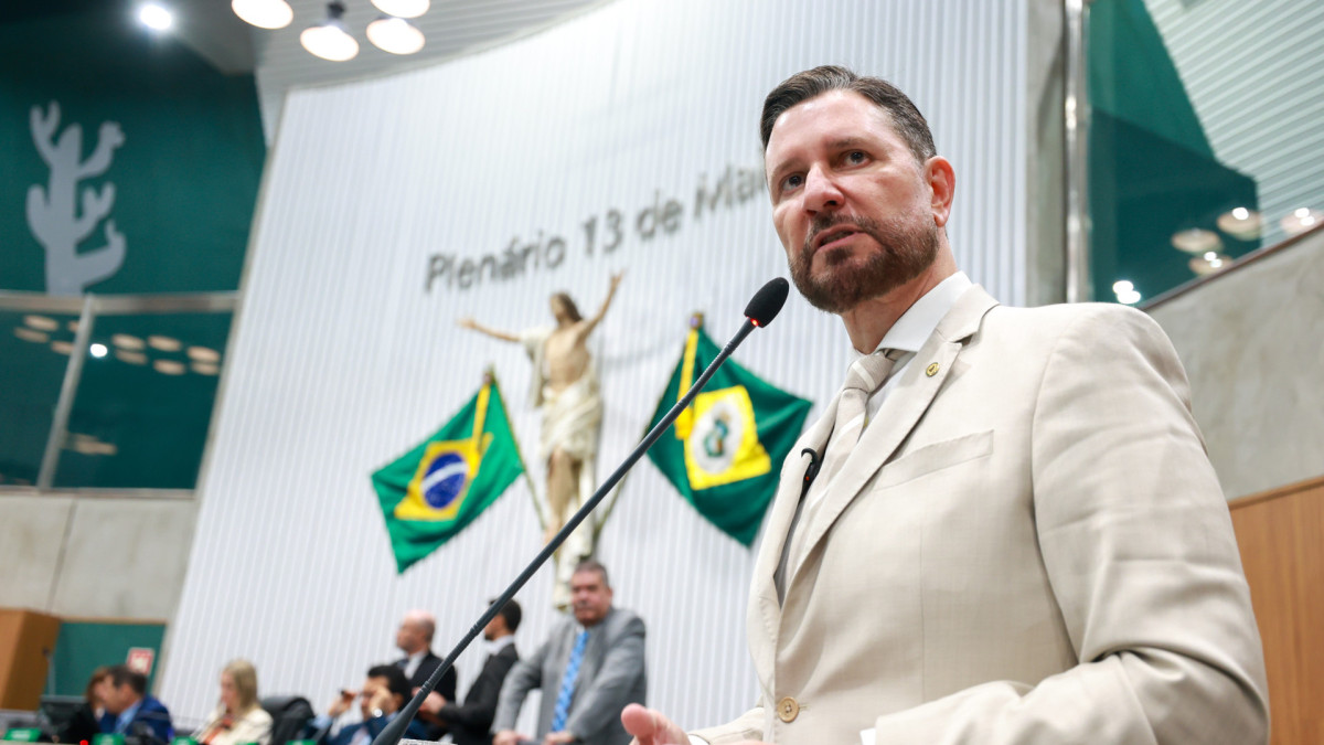 O deputado estadual e presidente da Alece, Romeu Aldigueri, comentou sobre as eleições do ano que vem e avaliou atual cenário da oposição 
