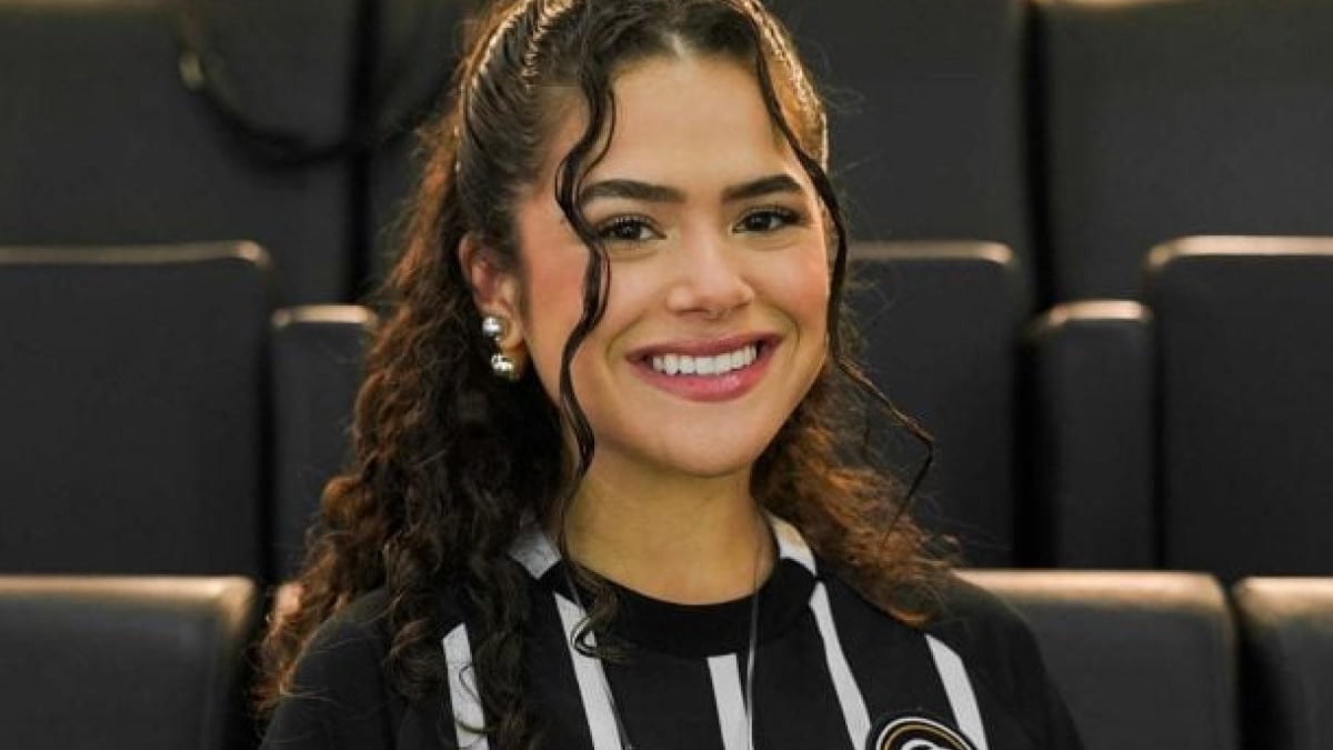 Atriz esteve presente na Neo Química Arena para ver o primeiro jogo da final da Copa do Brasil entre Corinthians e Vasco