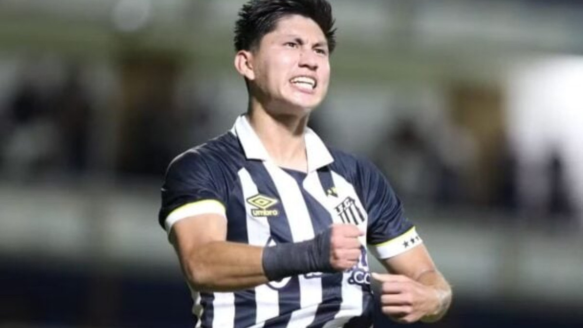 Meia boliviano se reapresenta em janeiro, após destaque nas Eliminatórias, e deve ganhar espaço no elenco de Juan Pablo Vojvoda