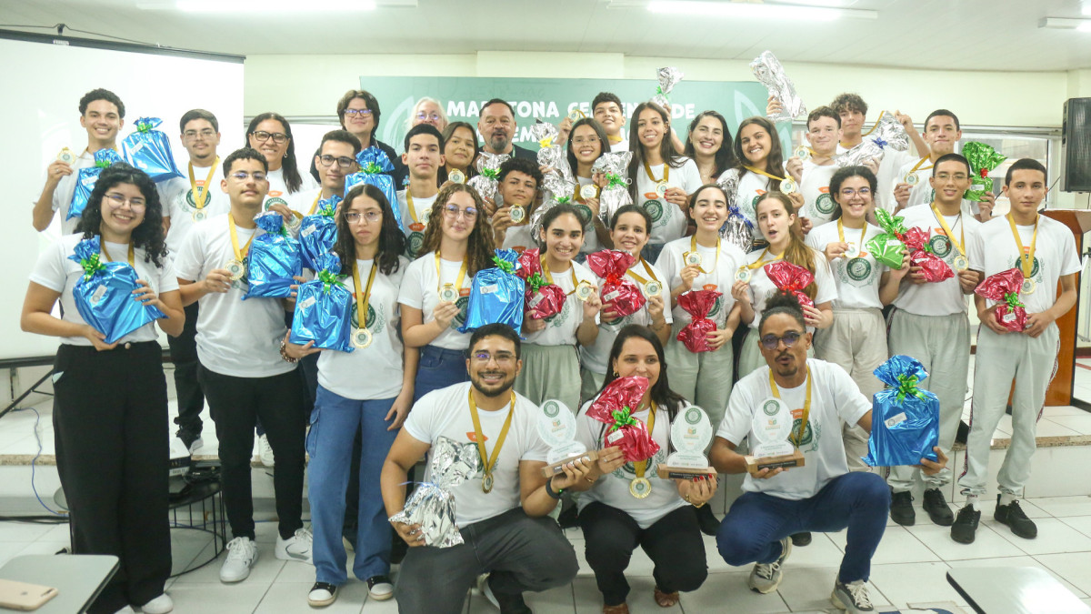  80 alunos de 10 escolas finalistas estiveram presentes