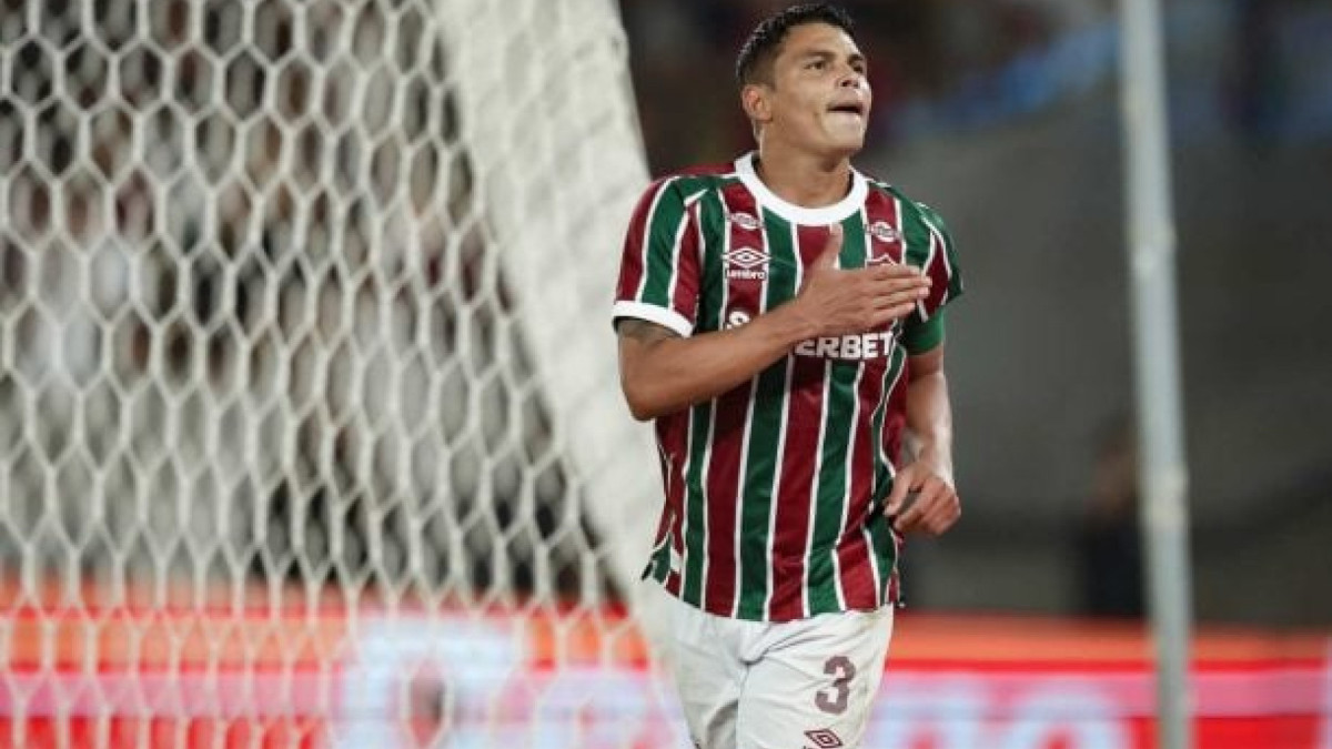 Zagueiro se despede do Fluminense pelas redes sociais: 