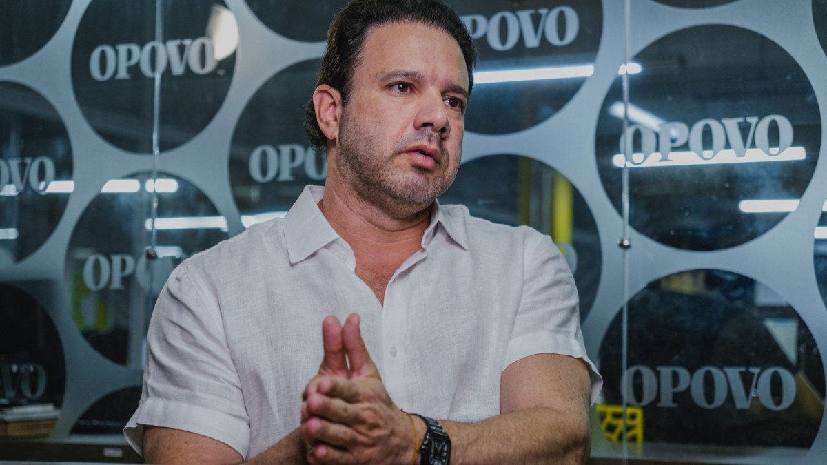 Presidente da C&acirc;mara Municipal de Fortaleza, vereador Leo Couto (PSB), em visita ao O POVO