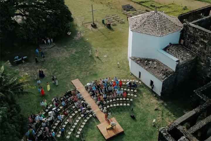 As visitas ao castelo podem ser feitas de quarta a domingo, das 10 às quatro e meia da tarde.