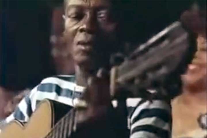 Entre as inúmeras composições que assinou, destaca-se “Pierrot Apaixonado”, parceria com Noel Rosa, que se transformou em uma das marchinhas mais conhecidas da história do Carnaval brasileiro. 
