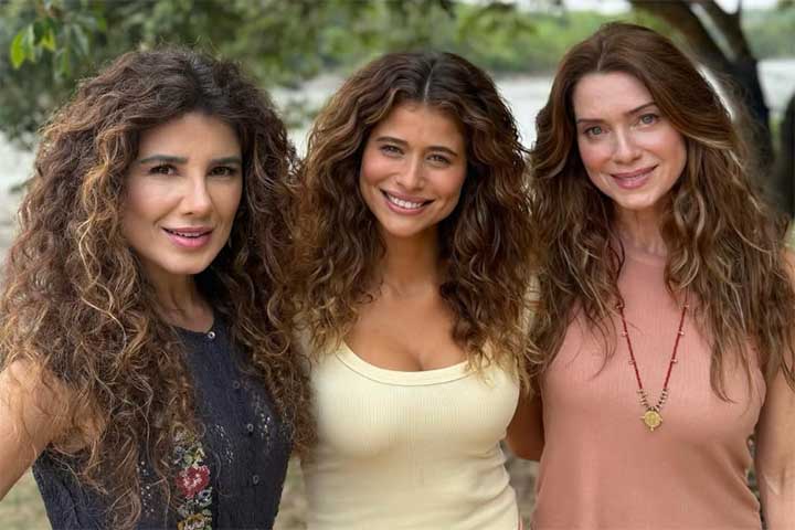 Recusou o papel da protagonista Jade em “O Clone” para se dedicar integralmente ao espetáculo “O Falcão e o Imperador”, no qual atuou também como produtora e diretora. 
