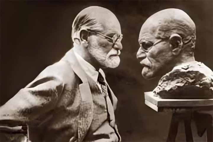 Foi nesse contexto que Carl Gustav Jung se aproximou de Freud, no início do século 20. 
