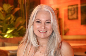 Autora cearense e cronista do O POVO, Marília Lovatel é finalista do 10º Prêmio Kindle de Literatura. (Foto Joao Filho Tavares O Povo)