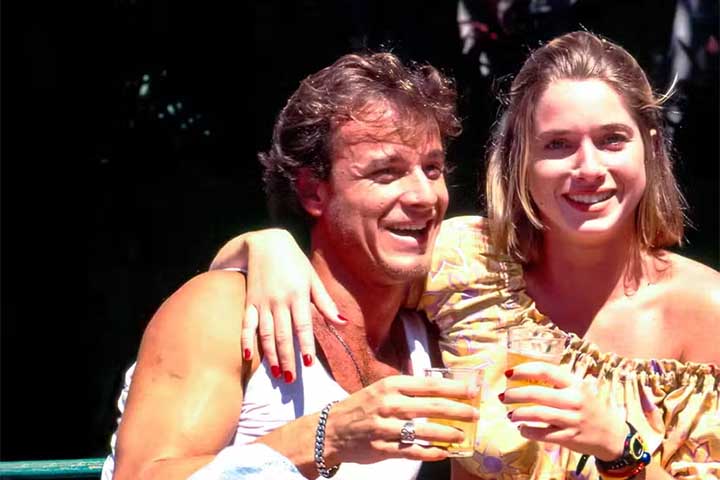 A personagem rapidamente se tornou um fenômeno de popularidade, destacando-se pelo carisma, pelos trejeitos marcantes e pelo par romântico com Raí, vivido por o futuro marido Marcelo Novaes, o que consolidou sua imagem na televisão brasileira dos anos 1990.
