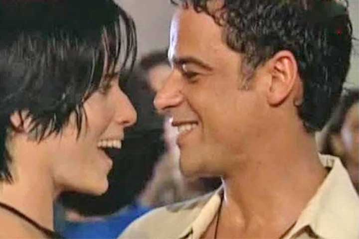 Em 1999, viveu sua primeira grande vilã em “Suave Veneno”, interpretando Maria Regina, papel que exigiu uma transformação visual e dramática significativa. 
