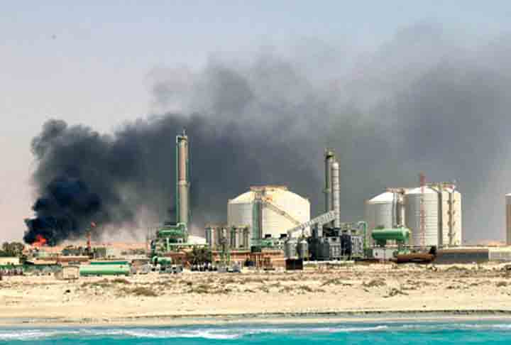 O oleoduto Aquifero, também conhecido como Oleoduto Sirte-Benghazi, transporta petróleo bruto da região de Sirte, onde estão localizados importantes campos petrolíferos, para o porto de Benghazi, no norte da Líbia.