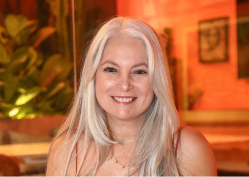 Autora cearense e cronista do O POVO, Marília Lovatel é finalista do 10º Prêmio Kindle de Literatura. (Foto Joao Filho Tavares O Povo)