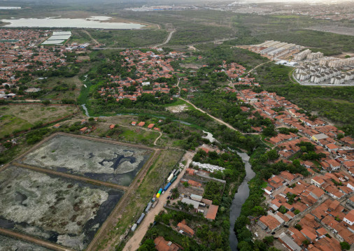 Jangurussu nasceu de um lix&atilde;o a c&eacute;u aberto e tem hist&oacute;ria marcada pela fome e a morte; conhe&ccedil;a