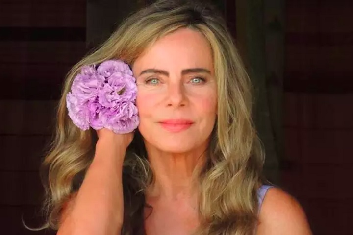 Agradeço os elogios, mas deixei a vaidade no passado. É muito fácil se perder, completou a atriz.