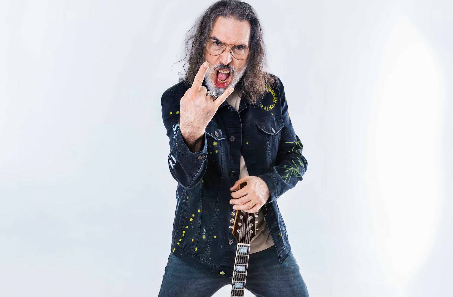 Apesar de viver no século 21, Lobão se considera um homem dos anos 70. Cita bandas como Cactus e Humble Pie como suas principais influências, rejeitando o metal moderno. Seu gosto musical reflete, portanto, uma nostalgia por uma era mais visceral do rock.