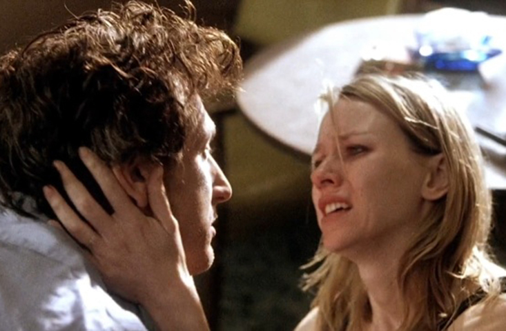 Naomi Watts recebeu sua primeira indicação ao Oscar de Melhor Atriz por sua atuação intensa e comovente em 21 Gramas (2003), dirigido por Alejandro González Iñárritu. No filme, ela interpreta uma mulher devastada pela perda da família, ao lado de Sean Penn e Benicio Del Toro.