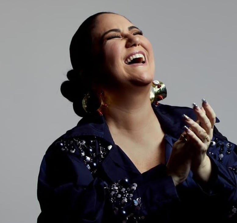 A participação de Maria Rita em “Latinoamérica”, do Calle 13, colocou a brasileira no topo da lista da Rolling Stone em espanhol, que elegeu a faixa como a melhor canção em espanhol do século 21. Lançada em 2011, a música celebra identidade, diversidade e resistência latino-americana. 