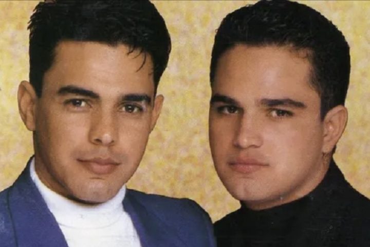 Sua carreira ganhou projeção nacional a partir da dupla Zezé Di Camargo e Luciano, formada com o irmão mais novo, no início da década de 1990.