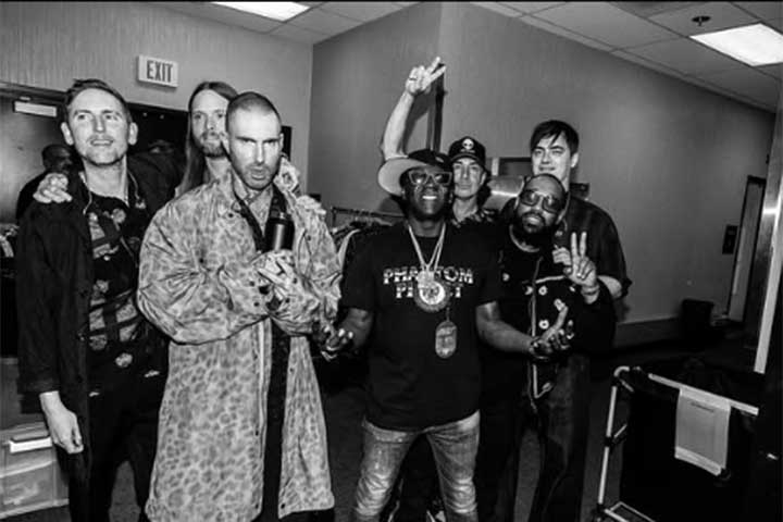 O grupo surgiu oficialmente em 2001, em Los Angeles, mas sua origem remonta aos anos 1990, quando Adam Levine, Jesse Carmichael, Mickey Madden e Ryan Dusick formaram, quando ainda cursavam o ensino médio, a banda Kara’s Flowers. 
