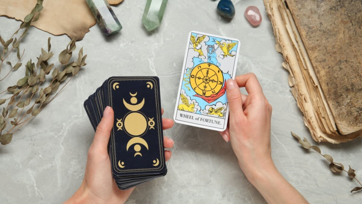 Tarot 2026: Roda da Fortuna indica um ano de grandes transformações
