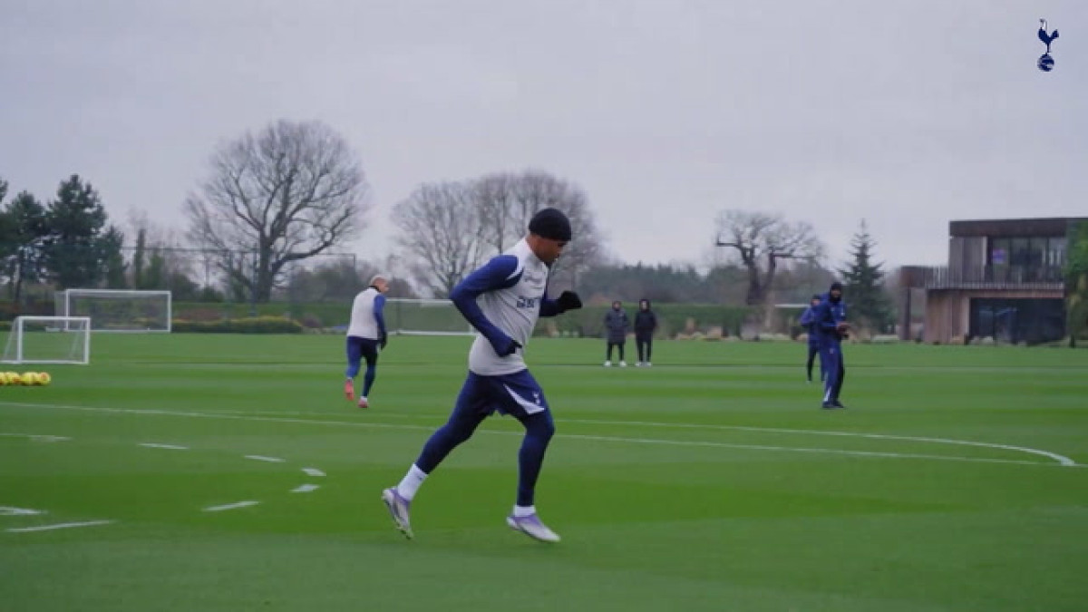 Tottenham calibra pontaria para duelo contra o Liverpool