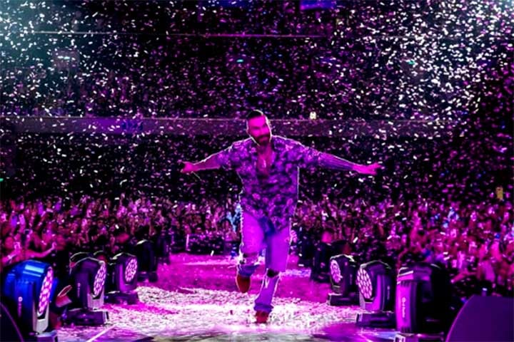 Em 2025, o grupo lançou Love is Like, mais um capítulo em uma carreira marcada pela capacidade de se reinventar e dialogar com diferentes gerações de ouvintes.
