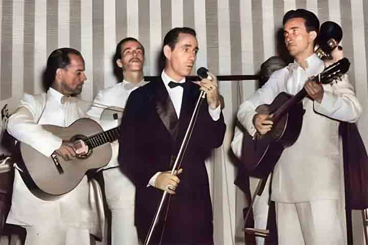 Nelson começou a ganhar visibilidade no ambiente musical do Rio de Janeiro em 1941, quando gravou o samba “Sinto-me Bem”, de Ataulfo Alves. 
