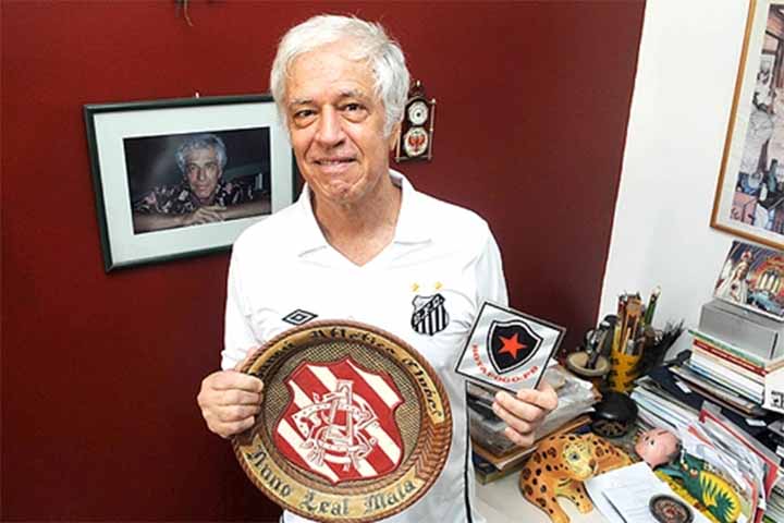 Na década de 1990, seguiu carreira como treinador, passando por clubes como São Cristóvão, no Rio de Janeiro, Botafogo da Paraíba e Londrina.
