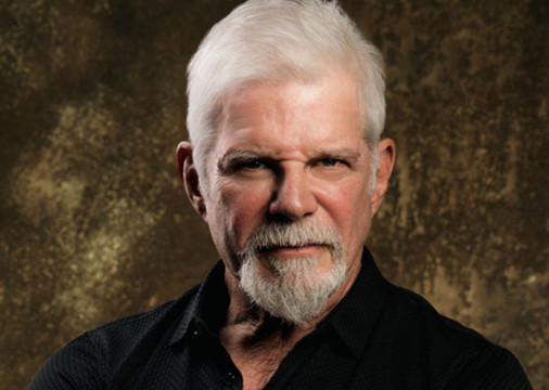 Raul Gazolla diz que conteúdo erótico da enteada salvou a família
