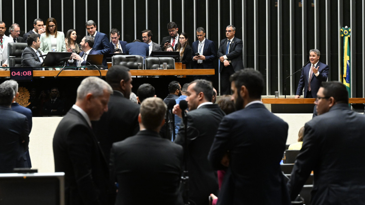 Semana no Congresso Nacional reuniu aprovações do orçamento e do PL da Dosimetria
