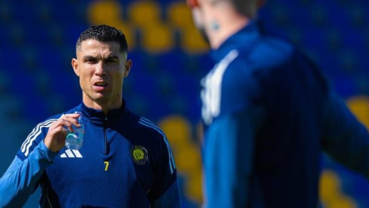 Sanção envolve dívida com Manchester City na transferência de Laporte e pode ser suspensa após pagamento