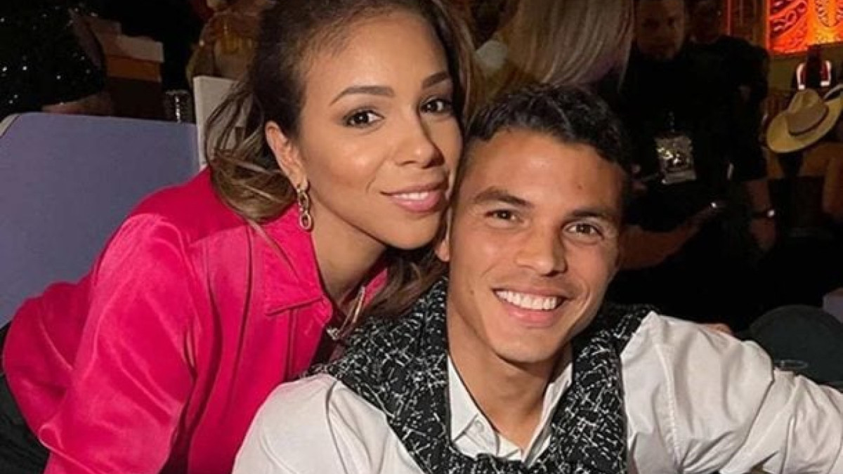 Distância da família, que seguia na Europa, foi primordial para o zagueiro deixar o Fluminense e acertar volta para o Velho Continente