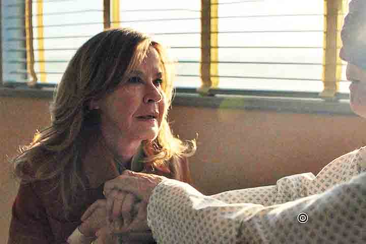 Protagonizado por Linda Blair e Ellen Burstyn, o longa se tornou um marco do gênero terror e recebeu dez indicações ao Oscar em 1974, conquistando duas estatuetas e consolidando seu impacto cultural e crítico.

