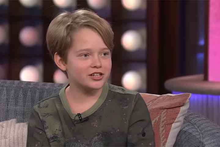 A adaptação em live-action de um clássico da Disney, que o colocou no radar global como uma das promessas mais interessantes da nova geração de atores mirins. 
