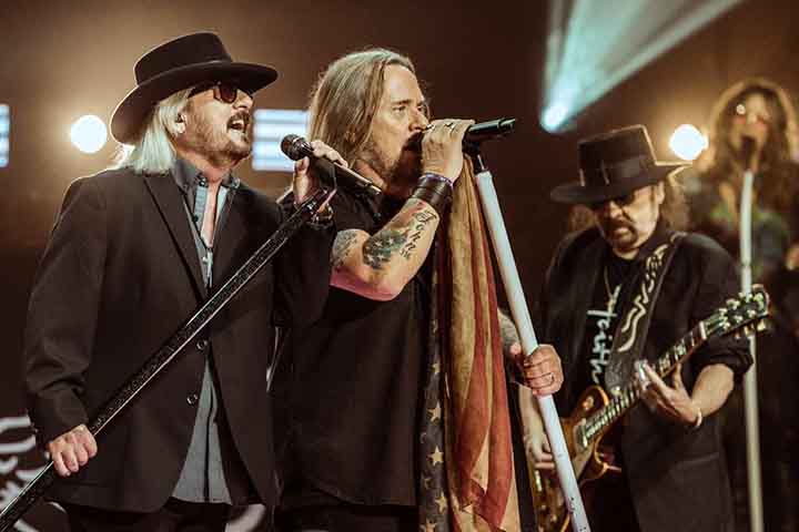 A banda de rock Lynyrd Skynyrd anunciou para 2026 datas extras de shows no Brasil além da apresentação já confirmada no festival Monsters of Rock, em São Paulo. 
