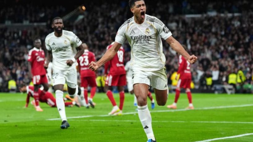 Rodrygo tem participação com bola no travessão, assistência para Bellingham e um pênalti sofrido na vitória do time da casa em La Liga   