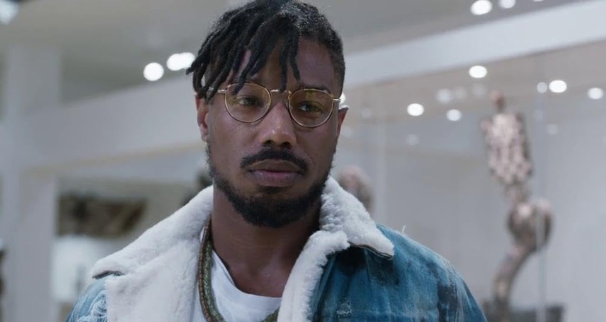 Ainda no universo Marvel, em 2018, integrou o elenco de “Pantera Negra” como Erik Killmonger. O filme apresenta o reino fictício de Wakanda e venceu o Oscar em categorias técnicas, incluindo Melhor Trilha Sonora Original. O ator voltou ao papel em “Pantera Negra: Wakanda para Sempre”.
