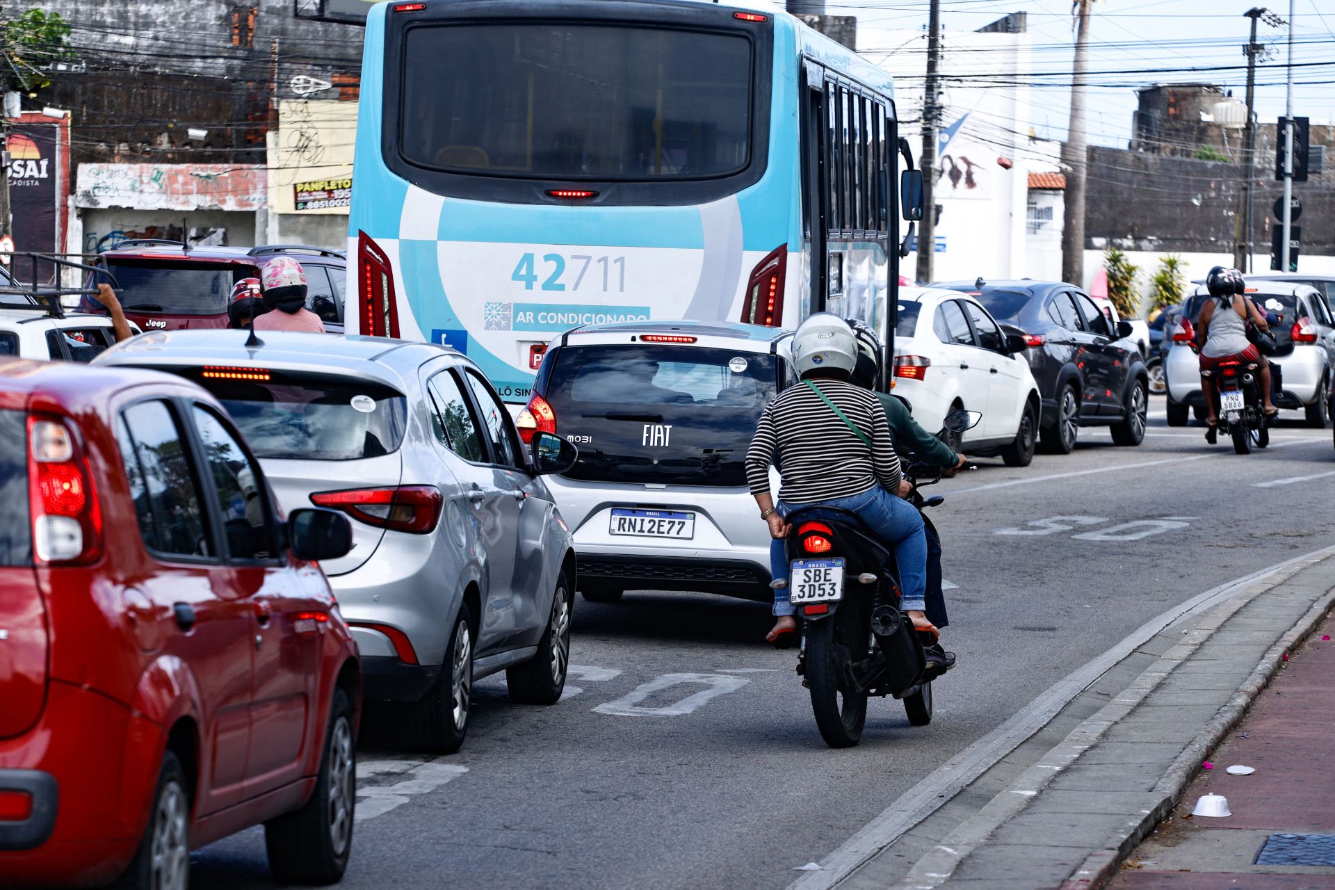 O calendário de pagamento do IPVA 2026 foi divulgado nesta sexta, 19, no Diário Oficial do Estado; veja prazos e descontos (Foto: Daniel Galber/Especial para O POVO)