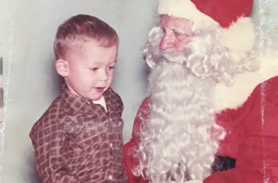 Robert Hammond Patrick Jr. nasceu em 5 de novembro de 1958, no estado da Geórgia, Estados Unidos. Cresceu em uma família de classe média e desde cedo demonstrou interesse por esportes e artes.

 