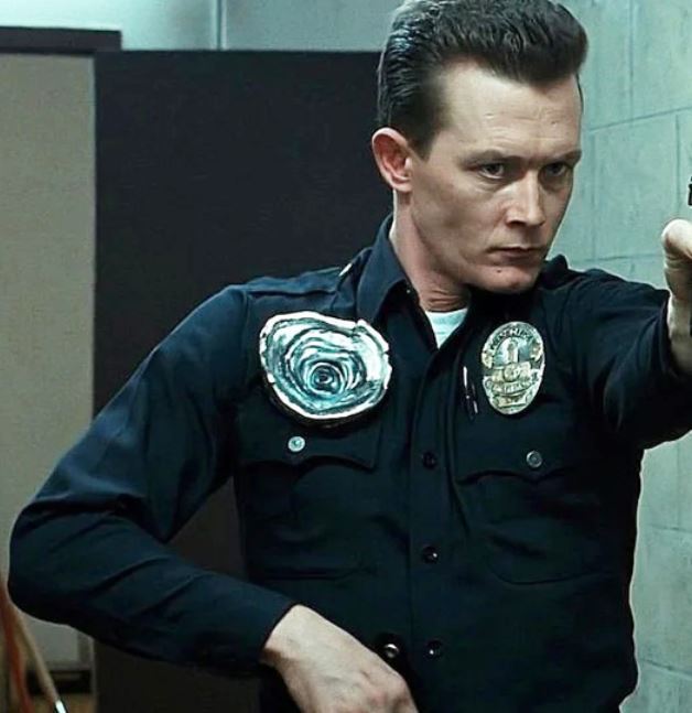 Seu primeiro papel de destaque foi como assassino psicótico no filme Warlords From Hell, produzido por Roger Corman. Mas a fama chegou em 1991, ao interpretar o vilão T-1000, feito de metal líquido e movido por uma missão destrutiva, em O Exterminador do Futuro 2: O Julgamento Final. 