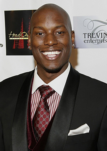 Tyrese Gibson – ator, cantor e modelo americano. Nascido em 30 de dezembro de 1978, em Watts, Los Angeles, destaca-se pelo porte físico atlético, traços marcantes e presença confiante.