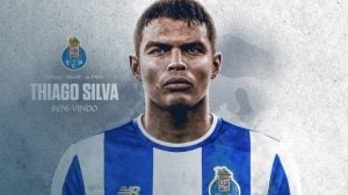 Francesco Farioli elogia novo reforço e afirma que zagueiro trará mais opções ao elenco ao longo desta temporada