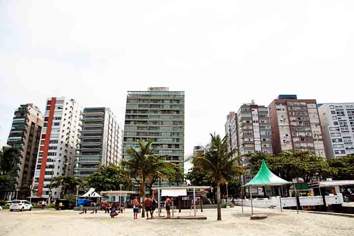 Os bons números se explicam pela junção dos dias ensolarados da estação, que teve níveis de chuva abaixo da média, e uma boa infraestrutura turística. 
